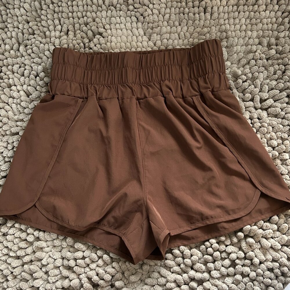New In Brown Athletic Shorts High Waisted Size Large